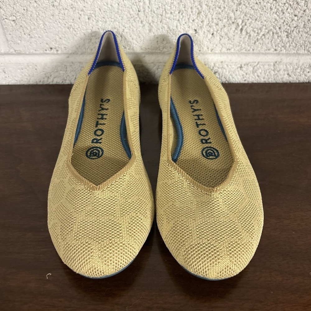 Rothy's The Loafer Sahara Gold Giraffe Women's Size 6.5 Retail $159